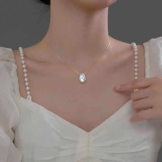 Lumina Pearl Necklace